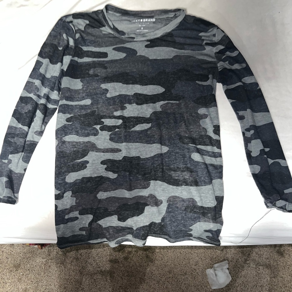 Womans tshirt long sleeve